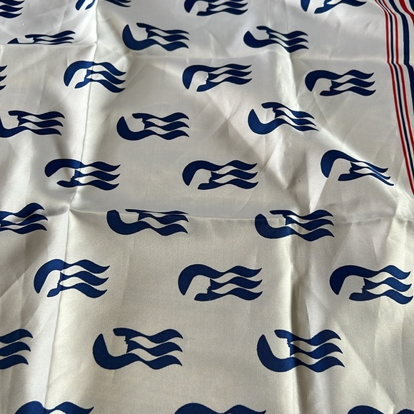 Princess Cruise scarf - Picture 3 of 5